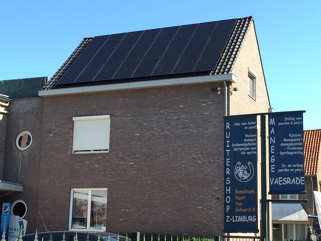 In de meeste gevallen Celsius rooster Advisol Zonnepanelen Limburg - 24 JA Solar Zonnepanelen Manege Vaesrade  (Nuth)